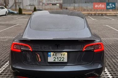 Седан Tesla Model 3 2018 в Києві
