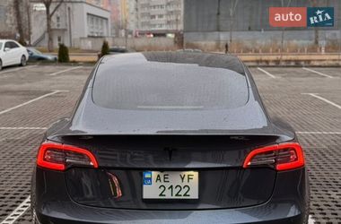 Седан Tesla Model 3 2018 в Києві