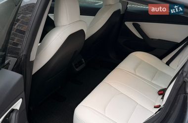 Седан Tesla Model 3 2018 в Києві