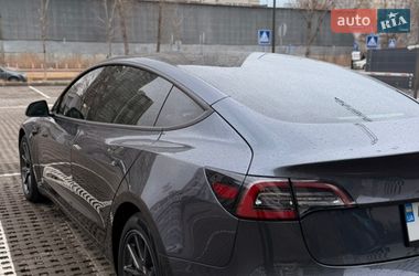 Седан Tesla Model 3 2018 в Києві