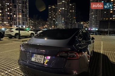 Седан Tesla Model 3 2018 в Киеве