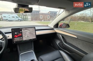 Седан Tesla Model 3 2021 в Золочеві