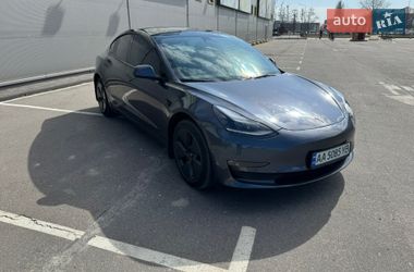 Седан Tesla Model 3 2022 в Киеве
