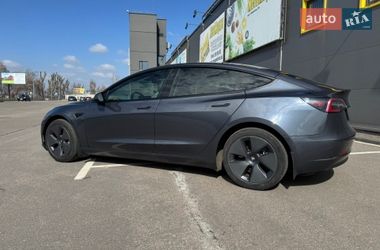 Седан Tesla Model 3 2022 в Киеве