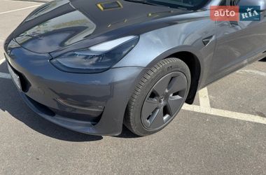 Седан Tesla Model 3 2022 в Киеве
