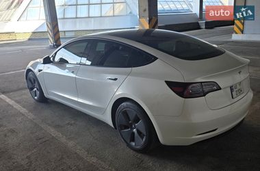 Седан Tesla Model 3 2023 в Дніпрі