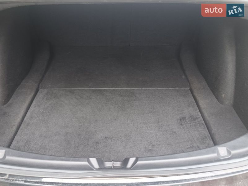 Седан Tesla Model 3 2019 в Хмельницькому фото 10 Седан Tesla Model 3 2019 в Хмельницькому