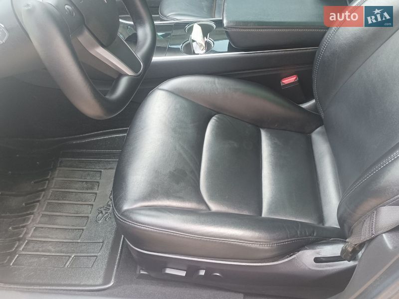 Седан Tesla Model 3 2019 в Хмельницькому фото 12 Седан Tesla Model 3 2019 в Хмельницькому