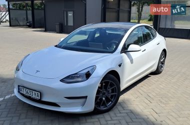 Седан Tesla Model 3 2020 в Івано-Франківську