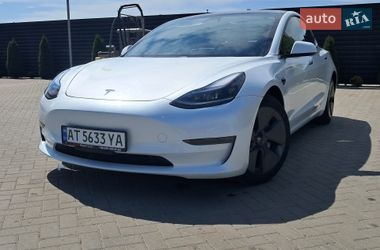 Седан Tesla Model 3 2020 в Івано-Франківську