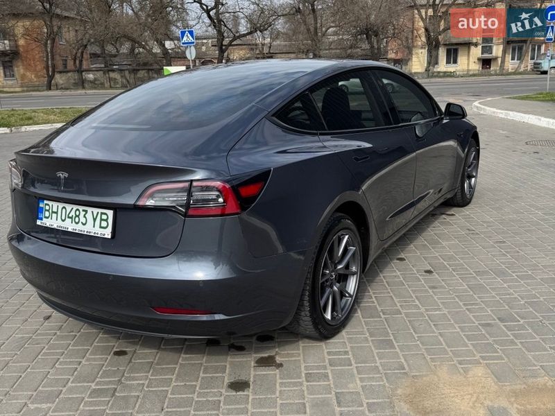 Седан Tesla Model 3 2021 в Одесі