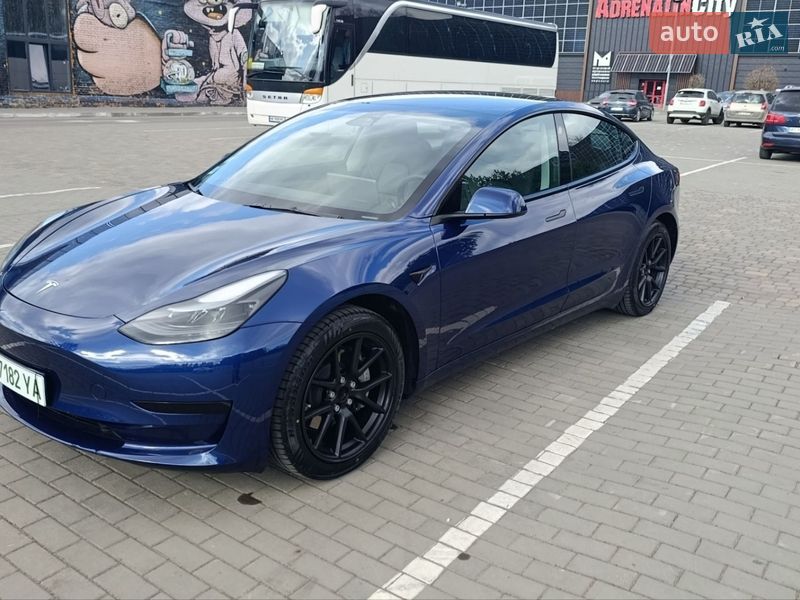 Седан Tesla Model 3 2022 в Луцке фото 37 Седан Tesla Model 3 2022 в Луцке