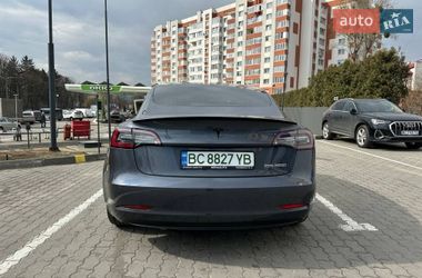 Седан Tesla Model 3 2020 в Львове