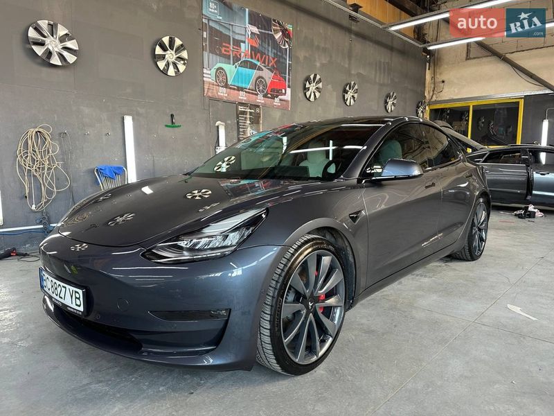 Tesla Model 3 2020 Tesla Model 3 2020