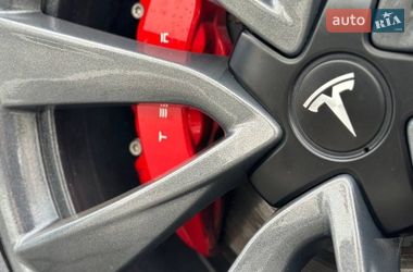 Седан Tesla Model 3 2020 в Львове
