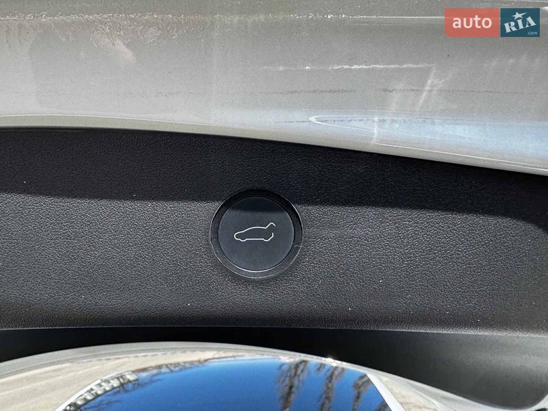 Седан Tesla Model 3 2022 в Киеве фото 13 Седан Tesla Model 3 2022 в Киеве