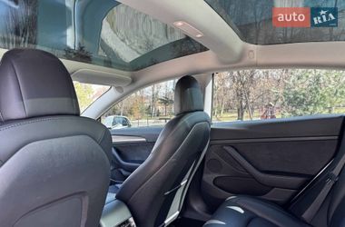 Седан Tesla Model 3 2022 в Киеве