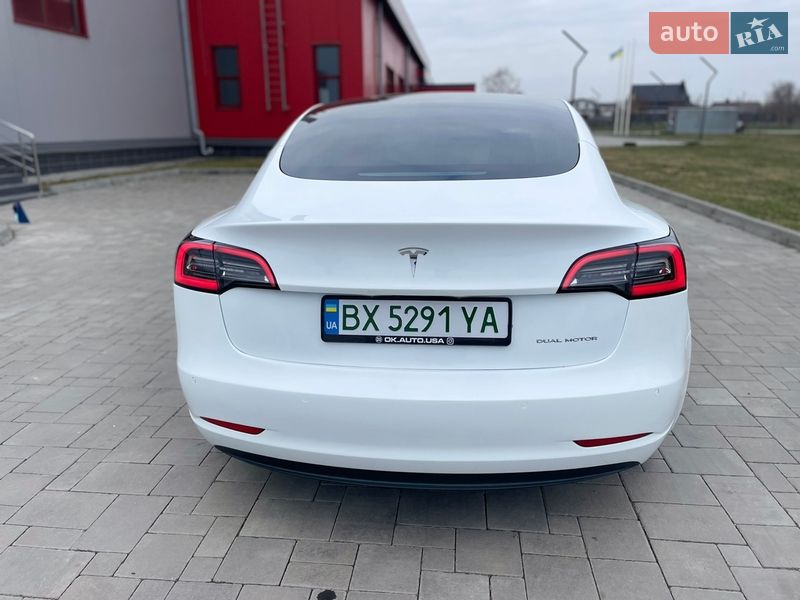 Седан Tesla Model 3 2021 в Здолбунове фото 16 Седан Tesla Model 3 2021 в Здолбунове