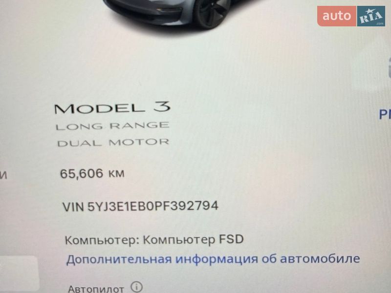Седан Tesla Model 3 2022 в Черновцах