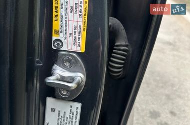 Седан Tesla Model 3 2020 в Днепре