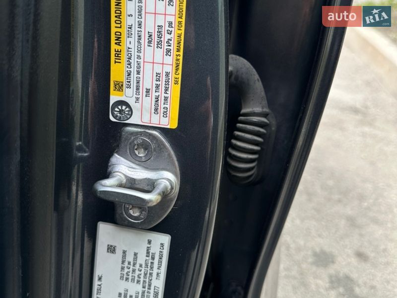 Седан Tesla Model 3 2021 в Дніпрі фото 12 Седан Tesla Model 3 2021 в Дніпрі