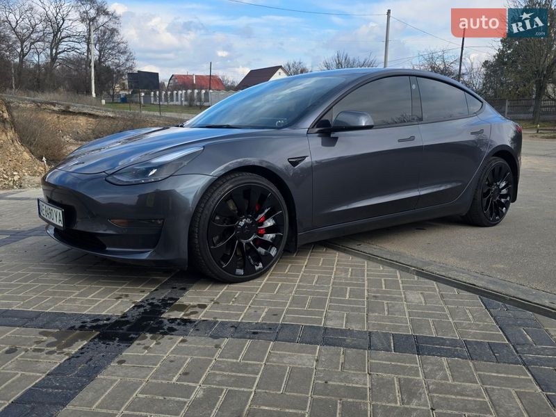 Седан Tesla Model 3 2022 в Днепре