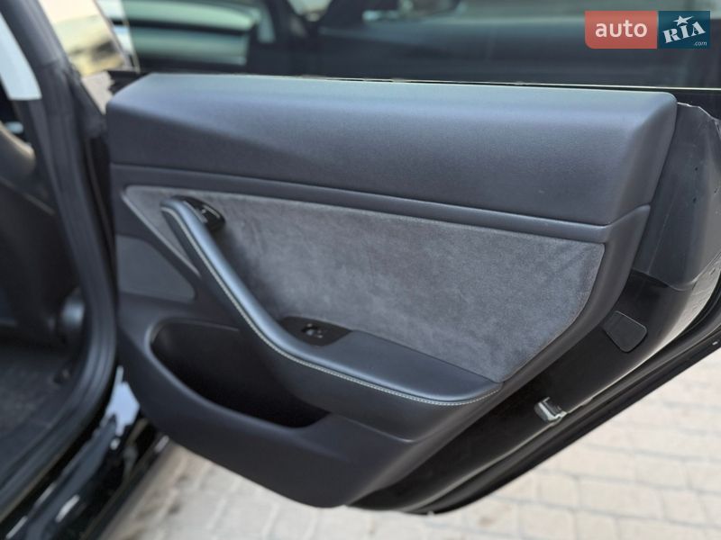 Седан Tesla Model 3 2019 в Дніпрі фото 11 Седан Tesla Model 3 2019 в Дніпрі