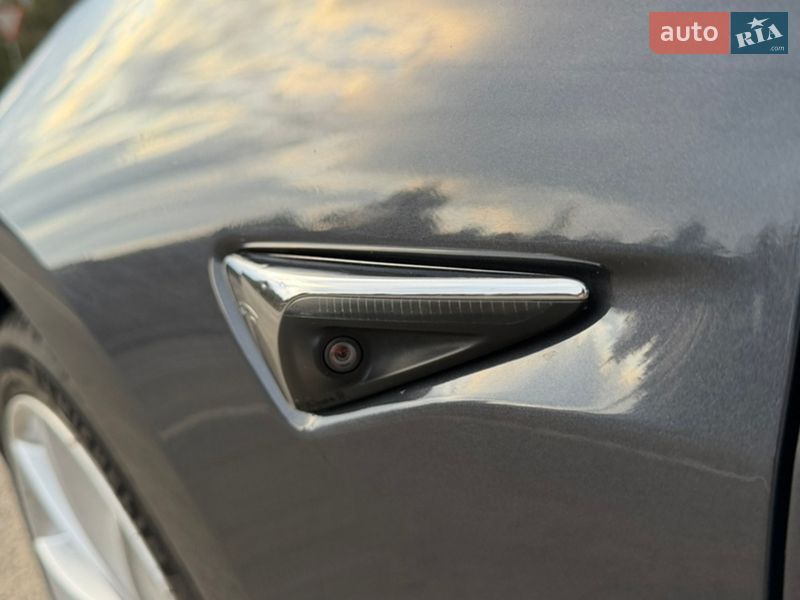 Седан Tesla Model 3 2018 в Ковеле