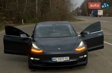 Седан Tesla Model 3 2018 в Ковелі