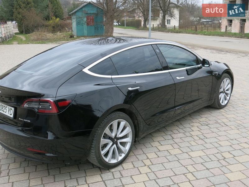 Седан Tesla Model 3 2020 в Львове фото 16 Седан Tesla Model 3 2020 в Львове