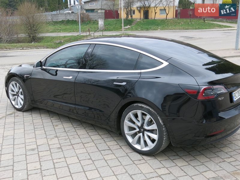 Седан Tesla Model 3 2020 в Львове фото 11 Седан Tesla Model 3 2020 в Львове