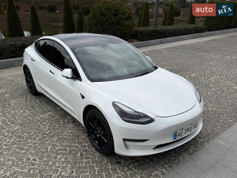 Седан Tesla Model 3 2023 в Днепре фото 2 Седан Tesla Model 3 2023 в Днепре