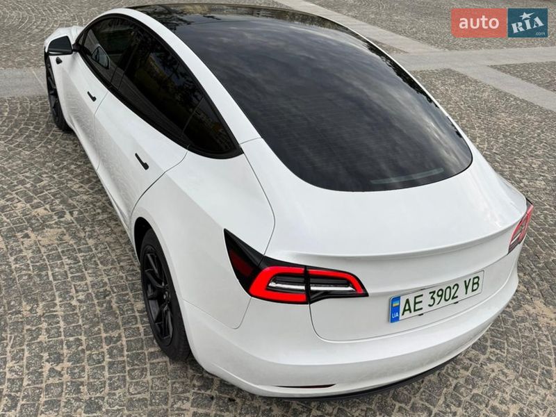 Седан Tesla Model 3 2023 в Днепре фото 5 Седан Tesla Model 3 2023 в Днепре