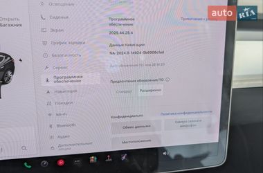 Седан Tesla Model 3 2019 в Львове