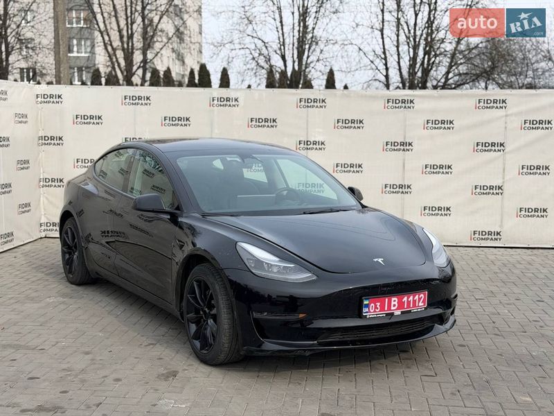 Седан Tesla Model 3 2023 в Луцке фото 3 Седан Tesla Model 3 2023 в Луцке