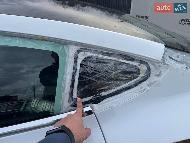 Седан Tesla Model 3 2019 в Луцьку фото 12 Седан Tesla Model 3 2019 в Луцьку