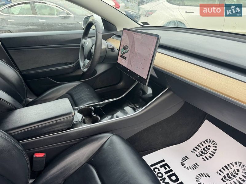 Седан Tesla Model 3 2019 в Луцьку фото 16 Седан Tesla Model 3 2019 в Луцьку