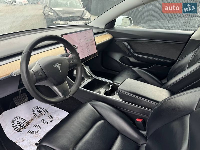 Седан Tesla Model 3 2019 в Луцьку фото 22 Седан Tesla Model 3 2019 в Луцьку