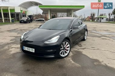 Седан Tesla Model 3 2019 в Коломые