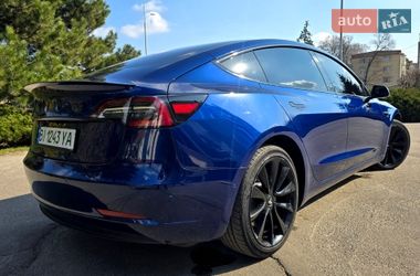 Седан Tesla Model 3 2019 в Полтаве