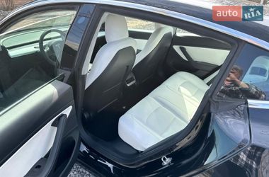 Седан Tesla Model 3 2020 в Харкові
