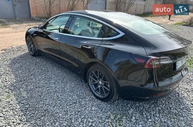 Седан Tesla Model 3 2020 в Харкові