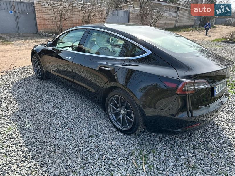 Седан Tesla Model 3 2020 в Харкові