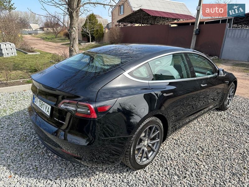 Седан Tesla Model 3 2020 в Харкові