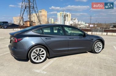 Седан Tesla Model 3 2022 в Киеве