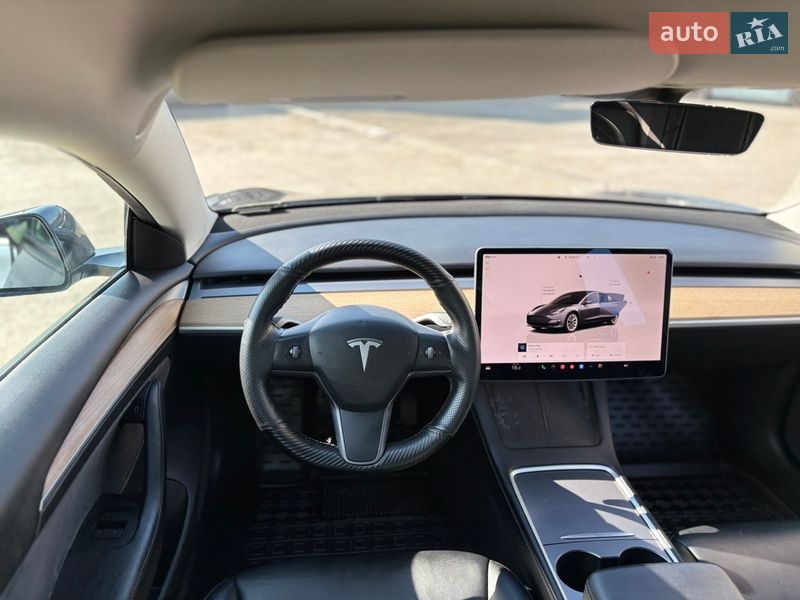 Седан Tesla Model 3 2022 в Києві фото 27 Седан Tesla Model 3 2022 в Києві