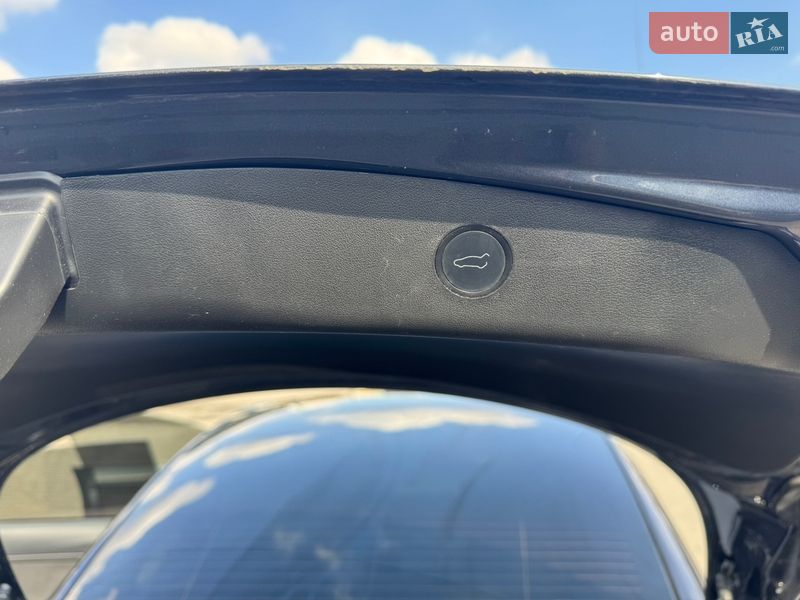 Седан Tesla Model 3 2022 в Белой Церкви