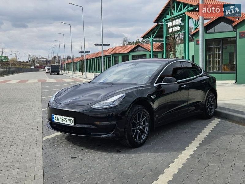 Tesla Model 3 2018