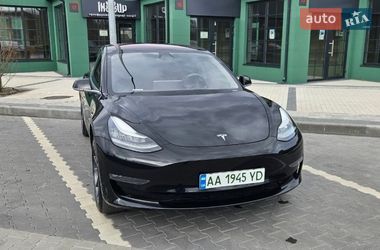 Седан Tesla Model 3 2018 в Ирпене