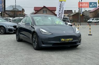 Седан Tesla Model 3 2019 в Ивано-Франковске
